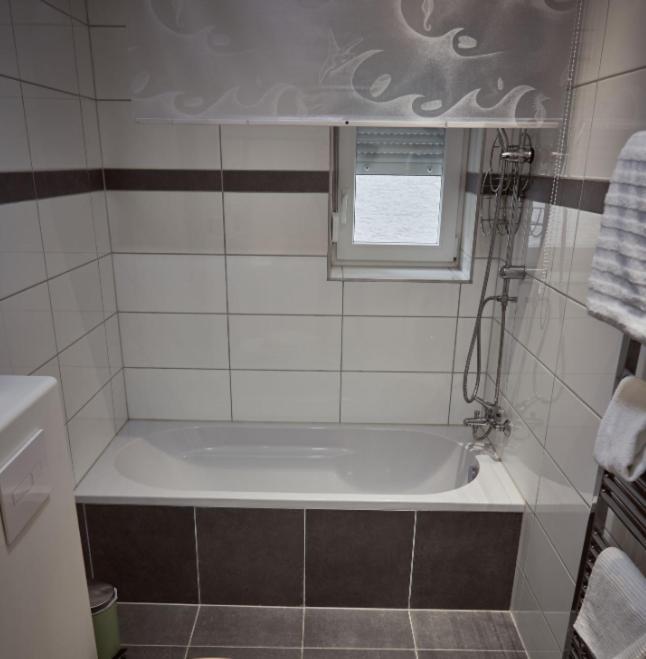 Boardinghouse Apart-Hotel Oberkochen Esterno foto