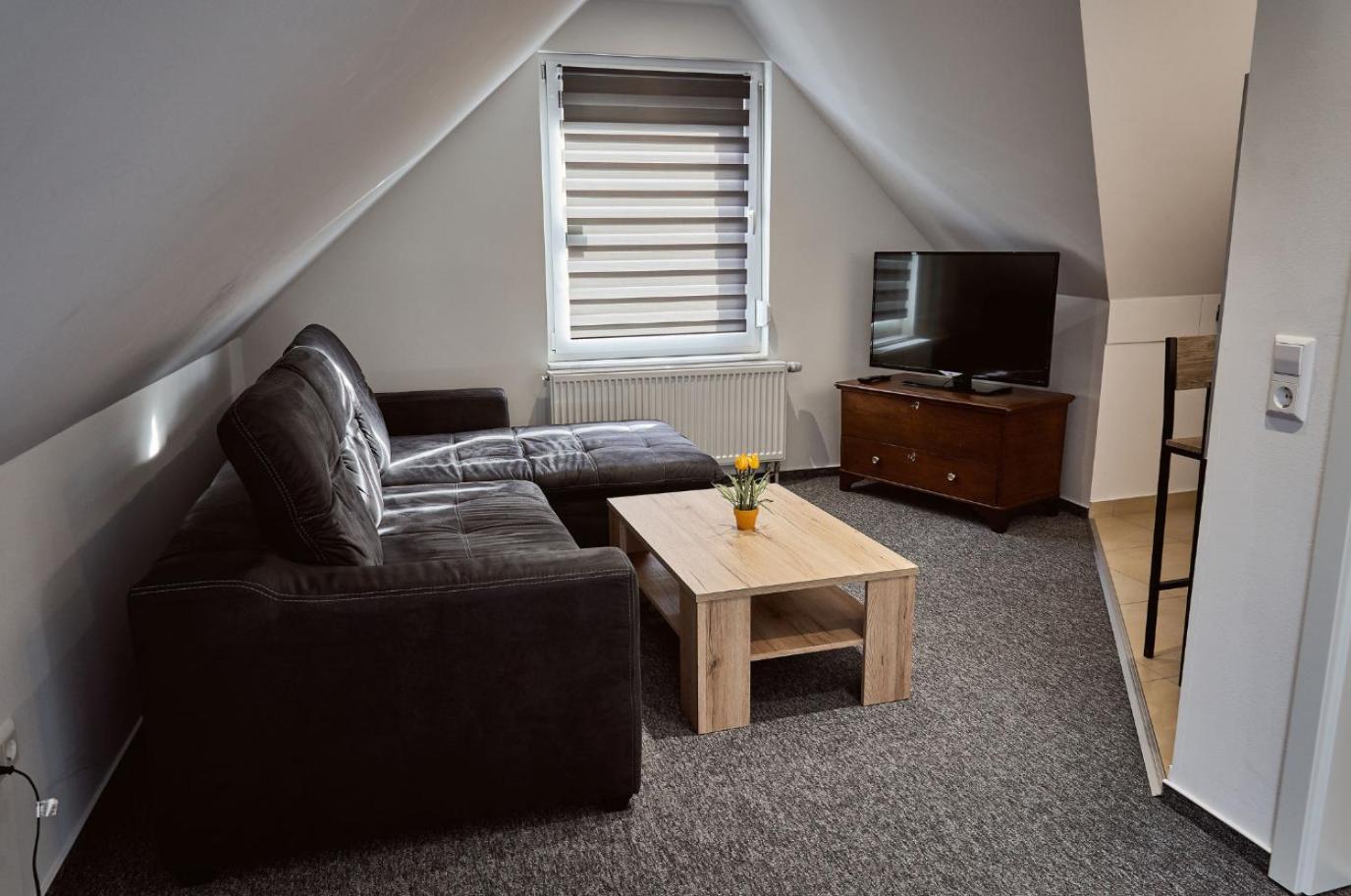 Boardinghouse Apart-Hotel Oberkochen Esterno foto